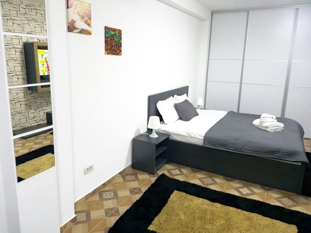 Aparthomes Fundeni Appartamento *